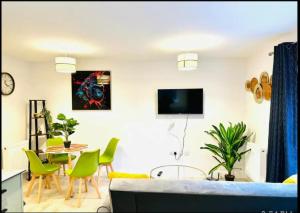 Dover Castle Suites 20 sleeps