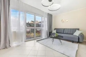 Cruwzo - Modern Centrally Located Apartment with Parking - Brautlach