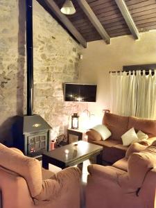 Comfortable House with Shared Pool in Alcaracejos