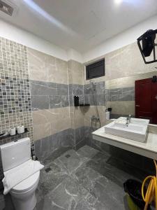 Residence 110 (Hotel and Apartments)