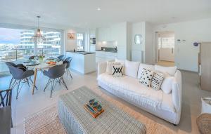 Cozy Apartment In Oostende With Wifi