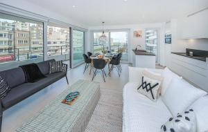 Cozy Apartment In Oostende With Wifi