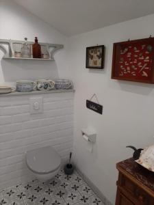 Maisons de vacances Gite 5 personnes dans une maison historique avec grand jardin : photos des chambres