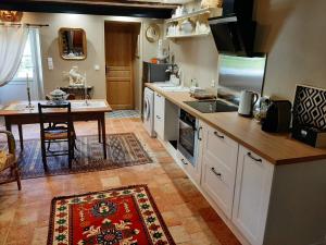 Maisons de vacances Gite 5 personnes dans une maison historique avec grand jardin : photos des chambres