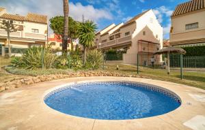 Awesome Home In San Luis De Sabinillas