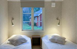 1 Bedroom Stunning Home In Löttorp