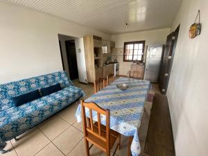 Casa de praia na beira do mar, 3 quartos e garagem