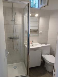 Charming 2 rooms 2 pas RER B Laplace 15 min Paris