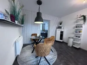 Barrierefrei - 24Std-CHECK-IN kontaktlos - Kingsize Bed - W-LAN - Parkplatz W 3 - 比克堡