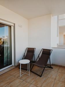 Yellow flowers case con garage ed ascensore