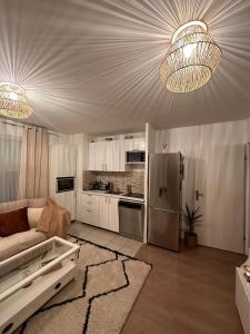 Cozy appartement situé à 10 min de aéroport de ROISSY CDG situé a 1 min à pied de la gare RER direction Paris centre 20min