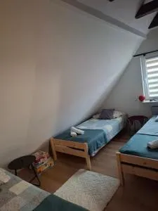 W&J House Friends - Waćmerek