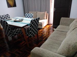 Apartamento apenas 180 metros beira-mar centro