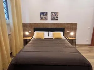 Jolie Roma Tor Vergata -Metro C- - Тор-Верґата