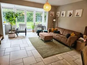 A 8km du circuit F1, Villa avec Jardin et parking à Sart-Lez-Spa - Solwaster