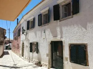 Archontiko Kourkoulos - Makrádes