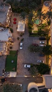 Bustan inn by Alley Escape