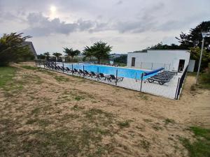 Duplex proche de la mer avec piscine