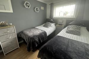 17 Bermuda by Winterton Cottages