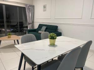 Setiawalk Premier Suite Puchong - 7pax 2R2B