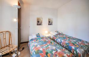 Maisons de vacances Beautiful Home In Gonfaron : photos des chambres