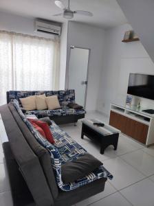 Confortável Duplex a 100 Metros da Praia