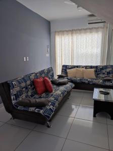 Confortável Duplex a 100 Metros da Praia