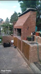 Depto para 4 personas con pileta a 3 cuadras del rio