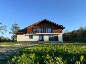 Pensiunea Lili’s House - 卡兰塞贝什