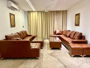 Heartland- Ganga Villa with Jacuzzi and private lift - Haridwār