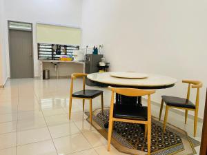 Alyn Home Batu Pahat VII Netflix Wifi Coway