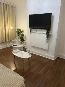 Modern 2-Bed Near Etihad-Games Room-Free Parking - Middleton