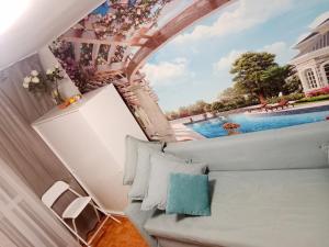 Warsaw center 918 B TAMARS