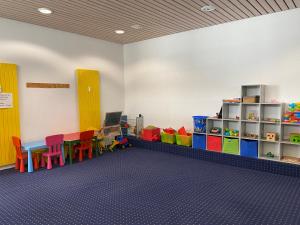 Panoramic - Wanderlust #329 mit Schwimmbad