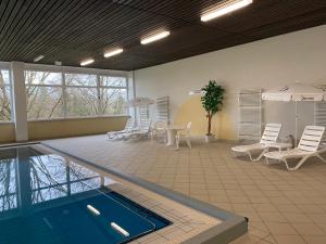 Panoramic - Wanderlust #329 mit Schwimmbad