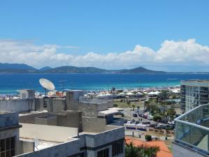Cobertura Triplex com vista cinematográfica na feirinha e com churrasqueira