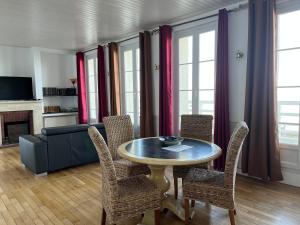 Appartements Le Noroit vue sur mer : photos des chambres