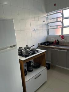 Kit net completa na Praia da Enseada