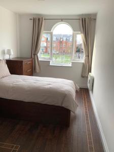 Cambridge Square Exec Apartment