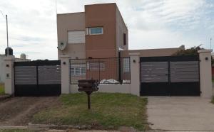 ELINOR-CASA PLAYERA - a 2 cuadras de la playa