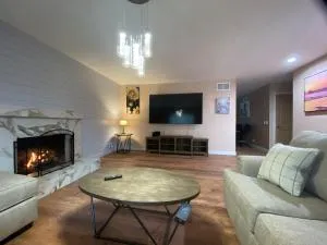 Unique 7bedroom-3bath sleeps 14 - 埃斯孔迪多