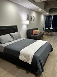 Precioso Loft Moderno en Centro Internacional 721