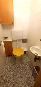 Wolfs Balkonruhe, geräumig S-Bahn Krottenbach