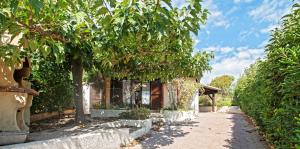 Maisons de vacances Holiday house Les Lauriers-roses 6 persons, 1 km from the beach : photos des chambres