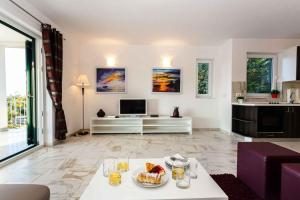 Malinska Apartment 11