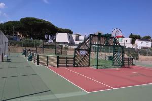 Maisons de vacances Holiday house Les Lauriers-roses 6 persons, 1 km from the beach : photos des chambres