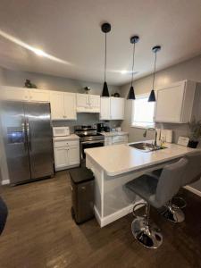 Elegant Apt by EWR & PennStation