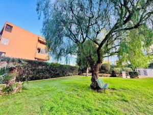 Le Lys - Apt 4 Prs - clim - piscine - parking
