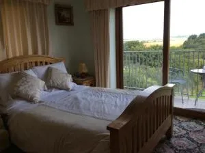 Room in Guest room - Orchard Manor, Fore Street, Nr Truro - Veryan