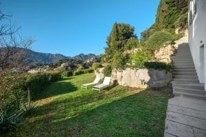 Villas Magnifique Villa d-epoque vue mer, plage a 12 min a pieds : photos des chambres